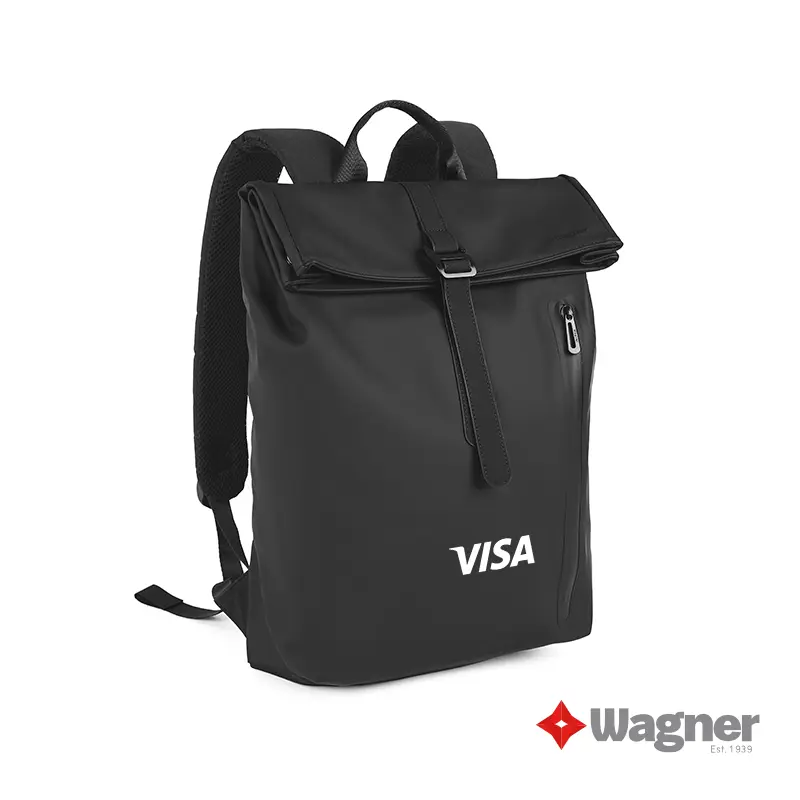Mochila corporativa negra modelo Weser tipo roll-top, con broche frontal y logo personalizado