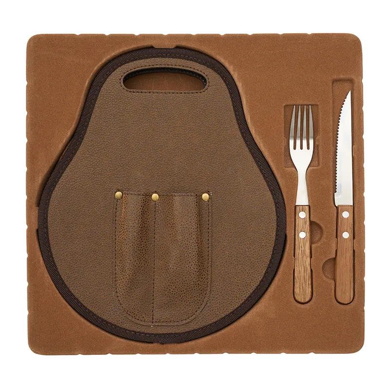 Set de Asado Estribo — vista superior — con logo para obsequio corporativo