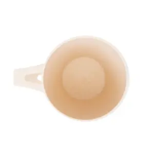 Mug de polipropileno y pasta de tallo de trigo con asa que incluye orificio para cucharita