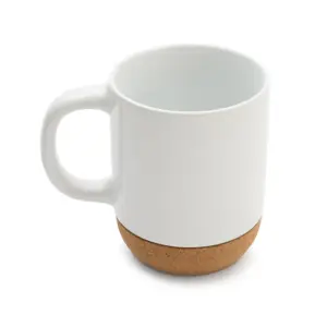 Mug de cerámica con base de corcho y cuerpo liso, visto de frente