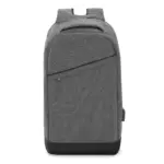 Mochila de tela shield polycanvas con bolsillo principal de gran apertura, cierres metálicos y espaldar acolchado