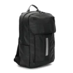 Mochila urbana de poliéster con compartimiento principal de amplia apertura y bolsillo frontal con cierre